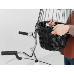 Panier De Vélo Pour Chien Noir 50x41x35cm Max 5kg - Trixie -Promos Vivariux Magasin panier de velo pour chien noir 50x41x35cm max 5kg trixie 2818 trixie panier de velo pour chien fixation sur le guidon avec grill 5